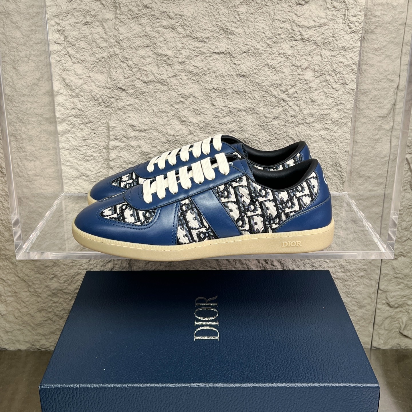 Dior B01 Sneakers - Blue Leather with Signature Oblique Pattern, Couple Style 2 i1752861531428 7361 0 0