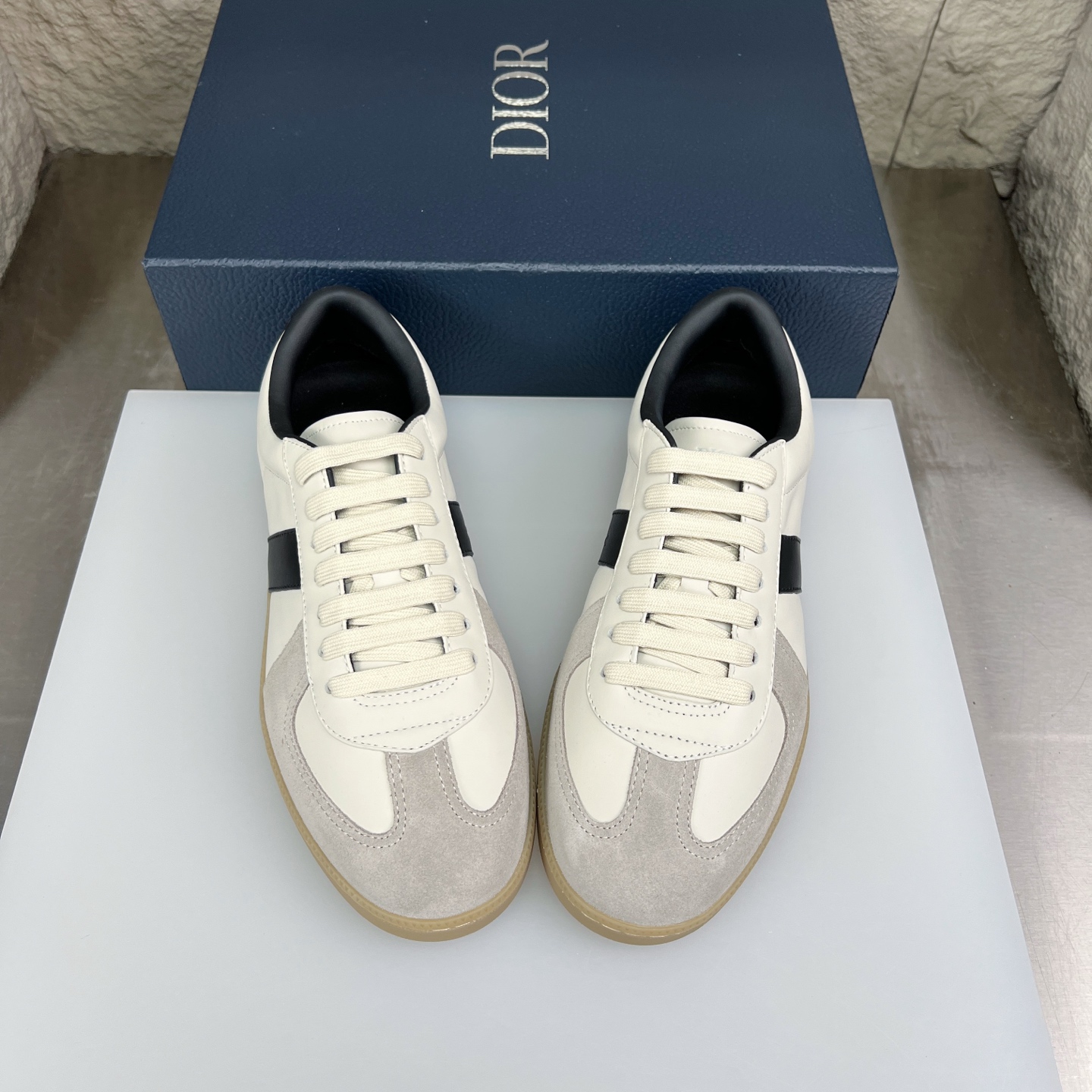 Dior B01 Sneakers: Leather Upper, Ideal for Daily Style, Couple Shoe Design 4 i1752861611600 1414 0 2