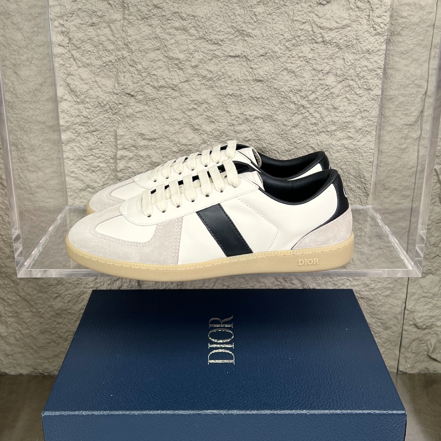 Dior B01 Sneakers: Leather Upper, Ideal for Daily Style, Couple Shoe Design 2 i1752861613981 8615 0 0