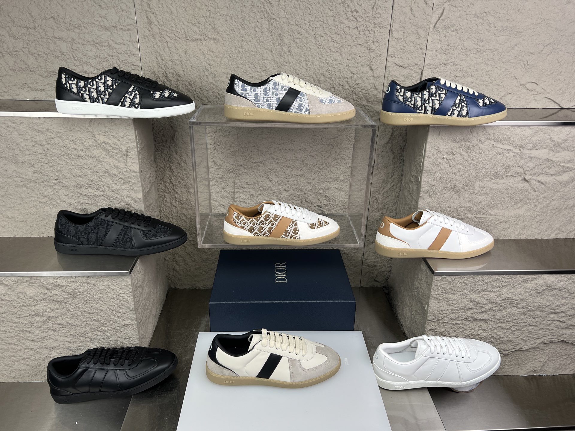 Dior B01 Sneakers: SS25 Collection, Leather Upper, Comfortable Fit, Versatile Style