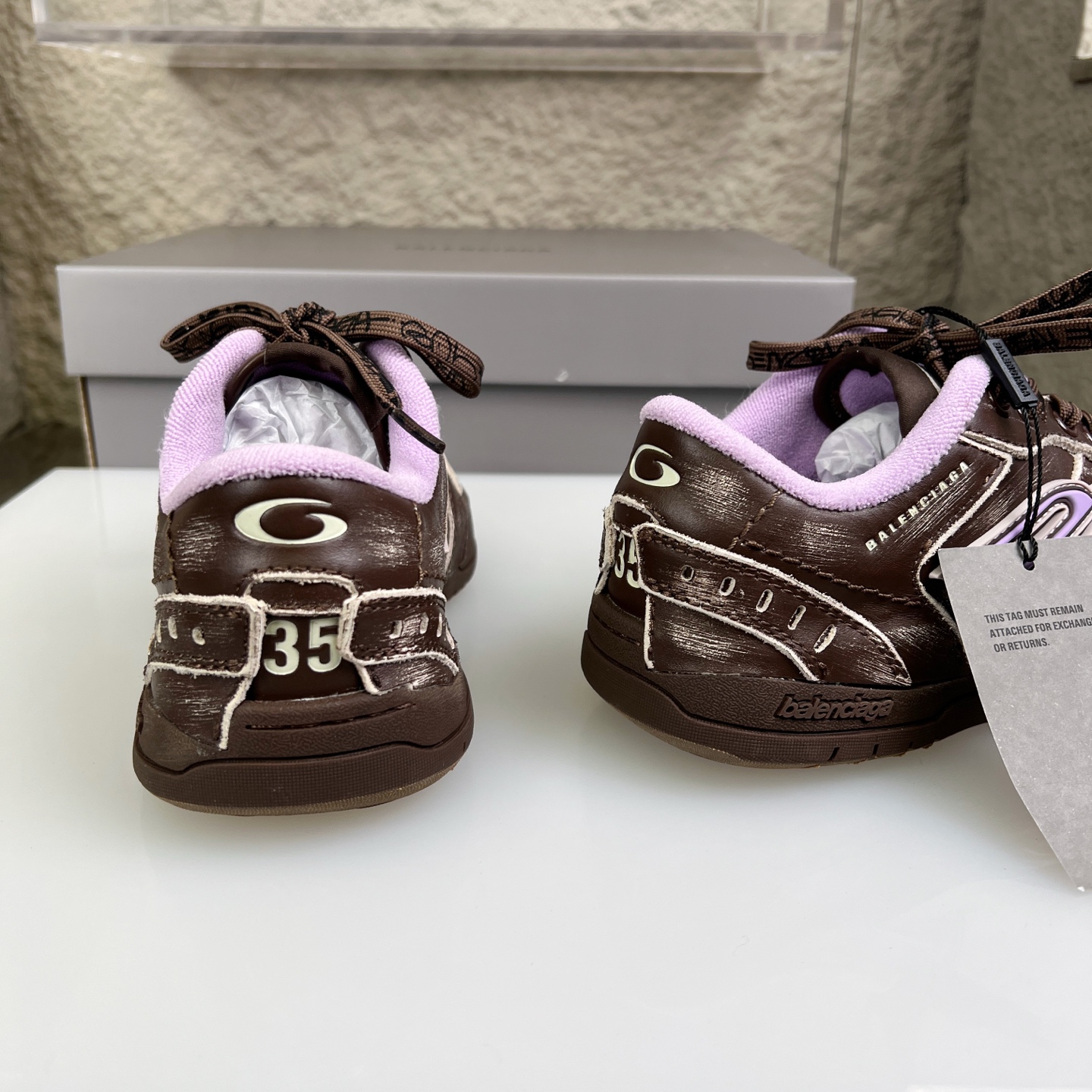 Balenciaga Hampton Sneakers - Distressed Leather, Retro Design, Limited Edition 9 i1753526620218 2767 0 7