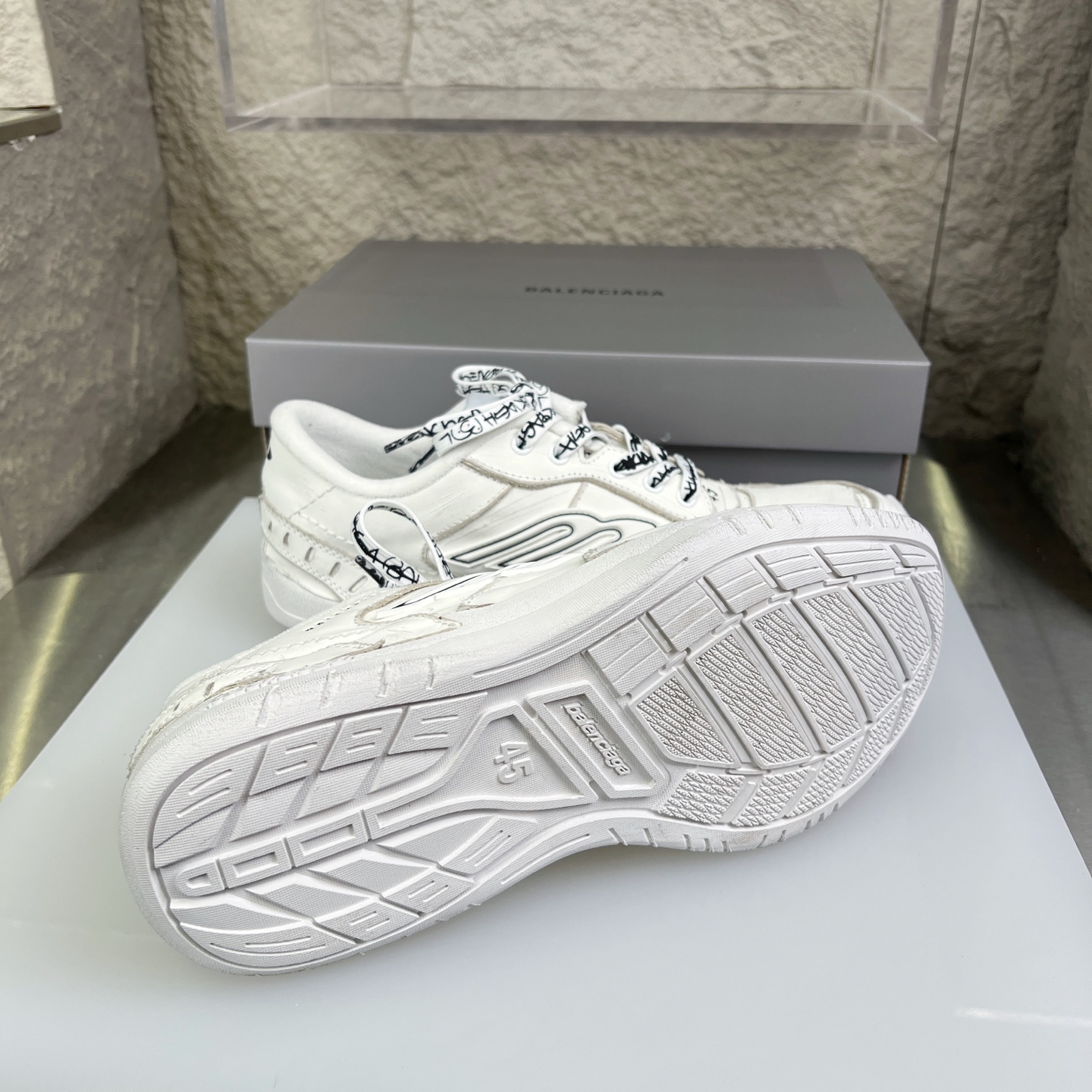 Balenciaga Hampton Sneakers - Distressed Leather, Couple Style, Retro Aesthetic 9 i1753526772047 3991 0 8