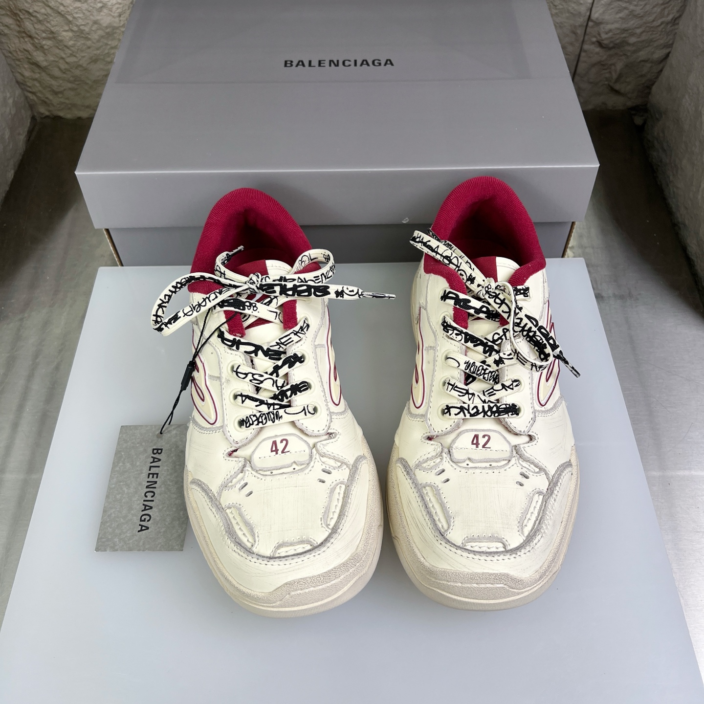Balenciaga Hampton Sneakers: Distressed Leather, Iconic B Logo, Comfortable Fit 4 i1753526833197 7151 0 2