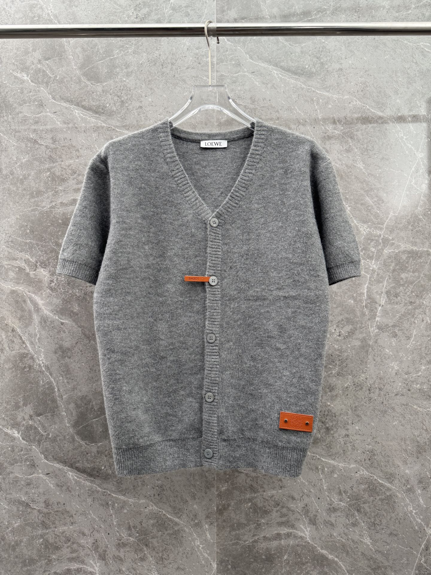 Loewe Wool Blend Short-Sleeve Knit Cardigan with Leather Logo Detail 5 i1758031108453 1241 0 0