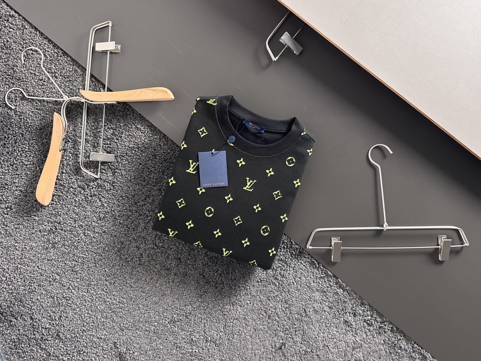 Louis Vuitton Monogram Crewneck Sweatshirt - Classic Style, Modern Comfort 3 a1754317333342 7444
