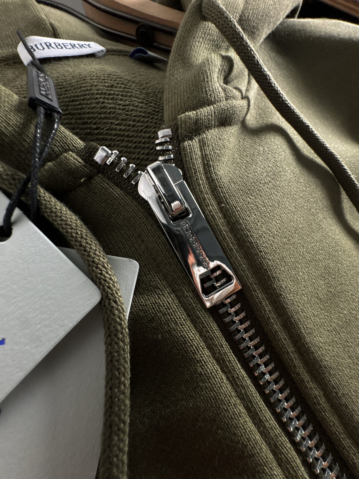Burberry Olive Green Cotton Blend Zip-Up Hoodie with Equestrian Knight Design 6 a1754317727163 4424