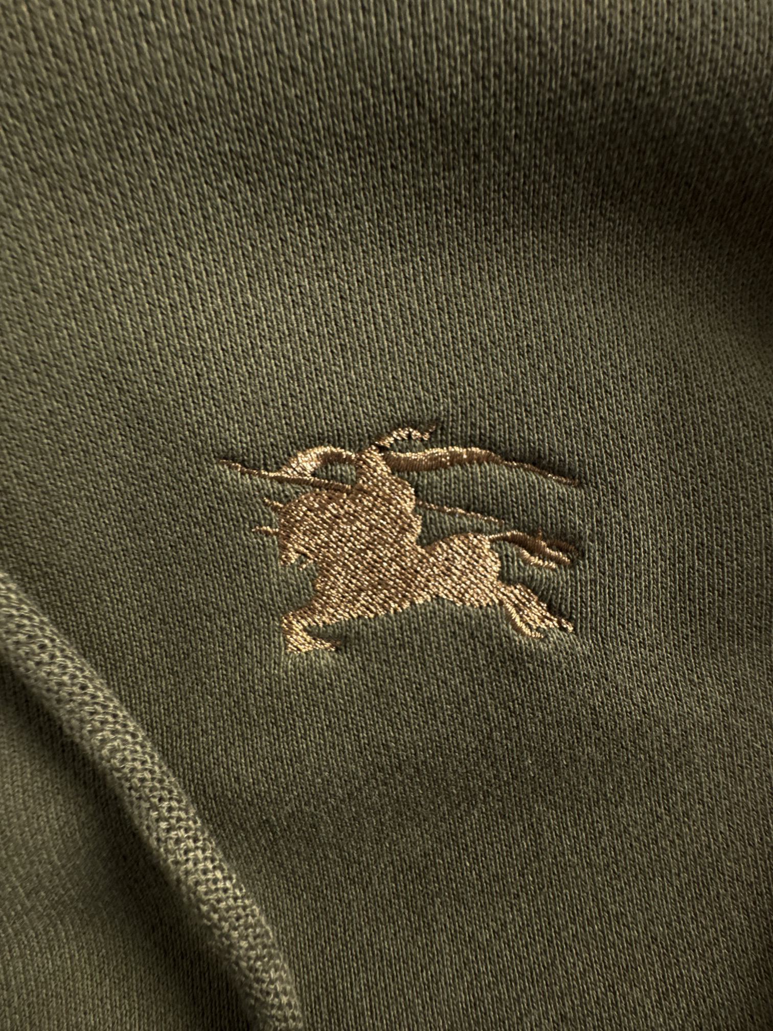 Burberry Olive Green Cotton Blend Zip-Up Hoodie with Equestrian Knight Design 8 a1754317727198 2308