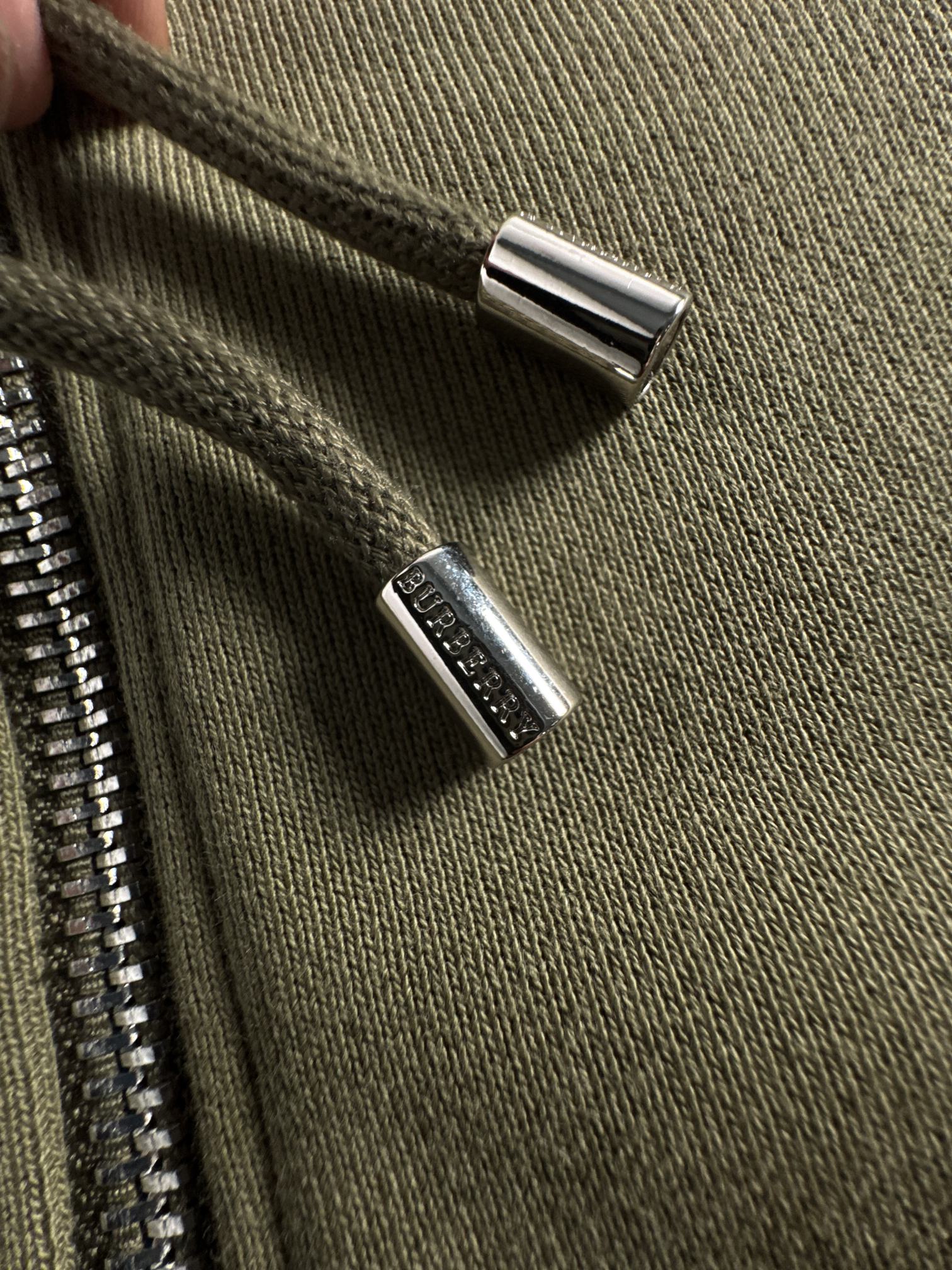 Burberry Olive Green Cotton Blend Zip-Up Hoodie with Equestrian Knight Design 7 a1754317727321 0056