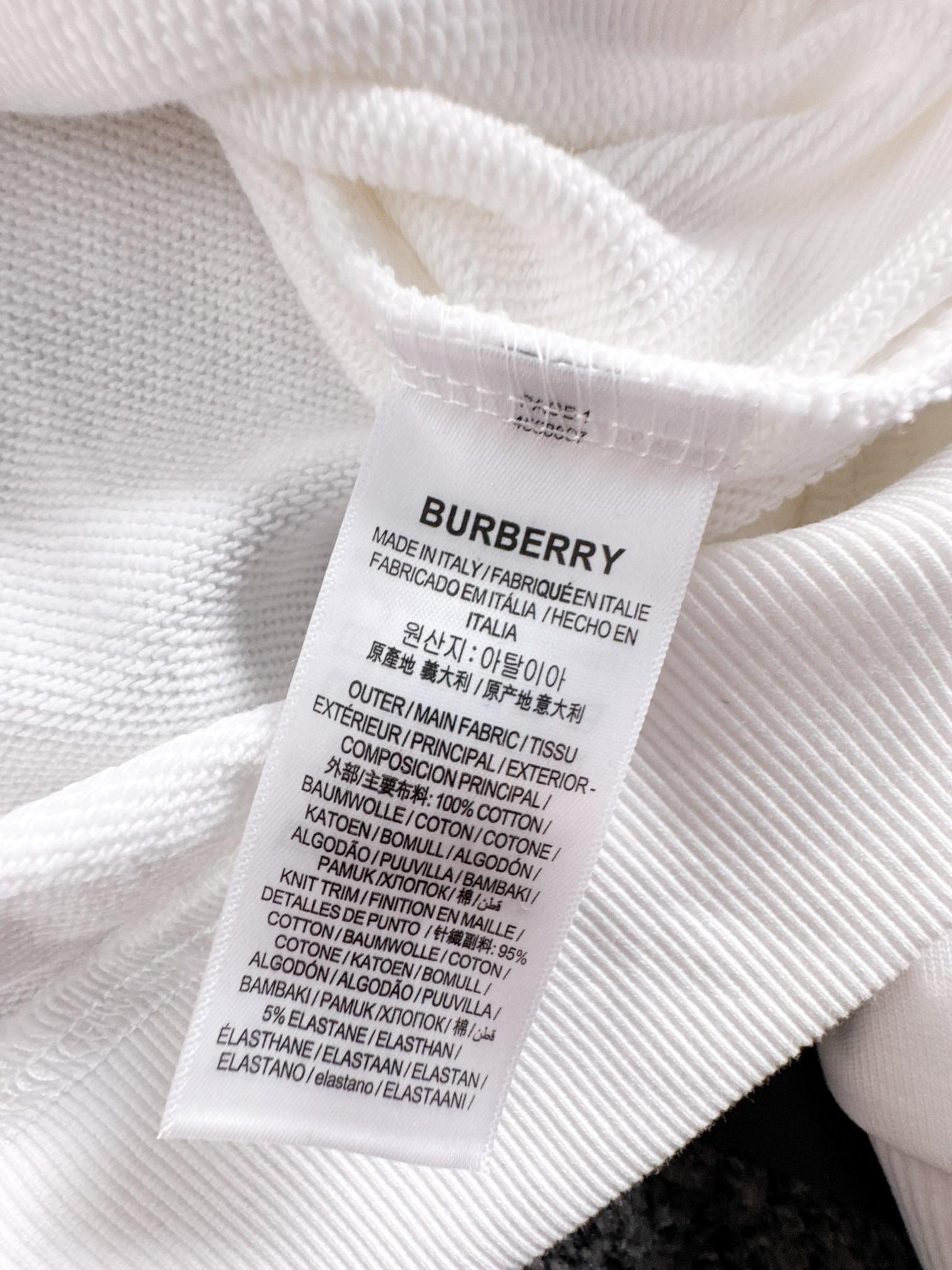 Burberry White Cotton Hoodie with Equestrian Knight Design for Women 10 a1754399355302 0836
