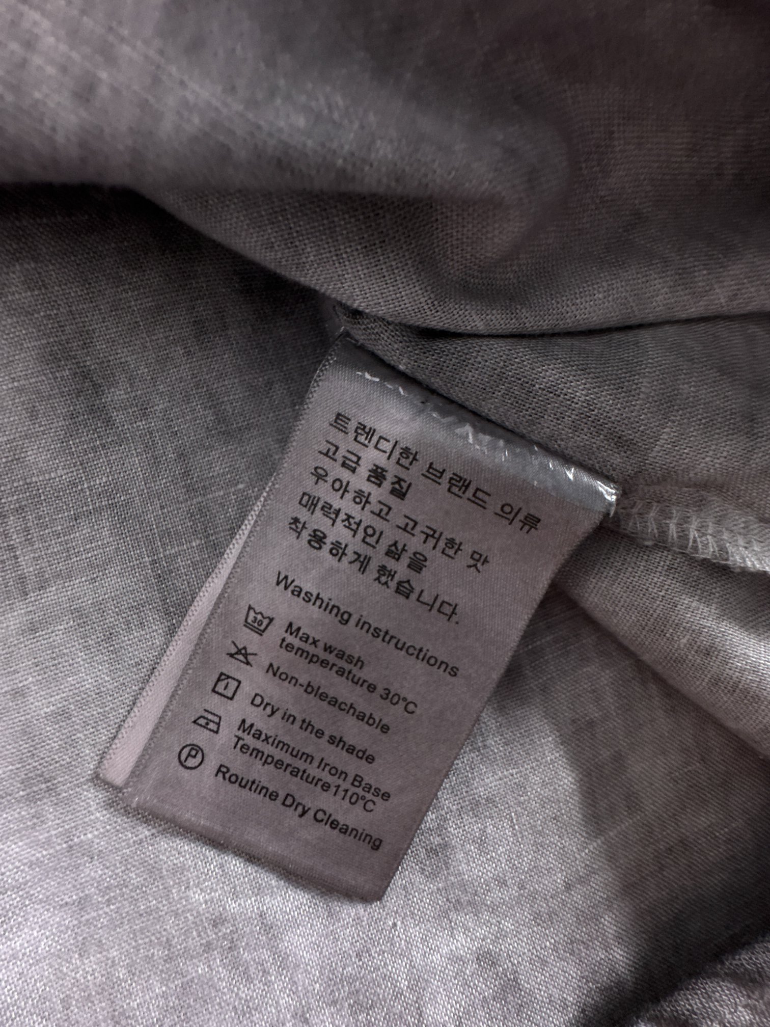 新系列♟️洗水亚麻衬衫面料自带高级感，胸前小标点缀，简约又别致，穿上它，松弛与精致一键拿捏～码数：S-X