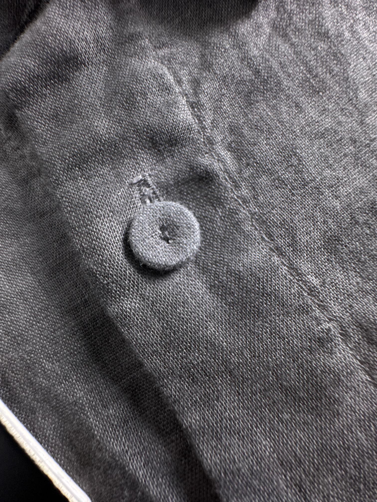 新系列♟️洗水亚麻衬衫面料自带高级感，胸前小标点缀，简约又别致，穿上它，松弛与精致一键拿捏～码数：S-X