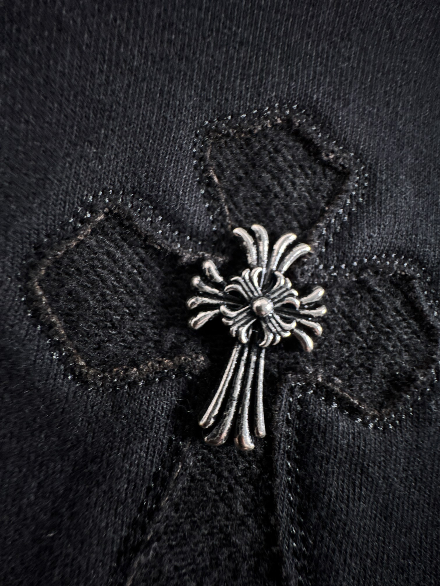 CH 新款连帽重工洗水贴布刺绣拉链卫衣～男女同款，正反都无敌漂亮，胸口➕后背刺绣图案装饰，再搭配银色金属