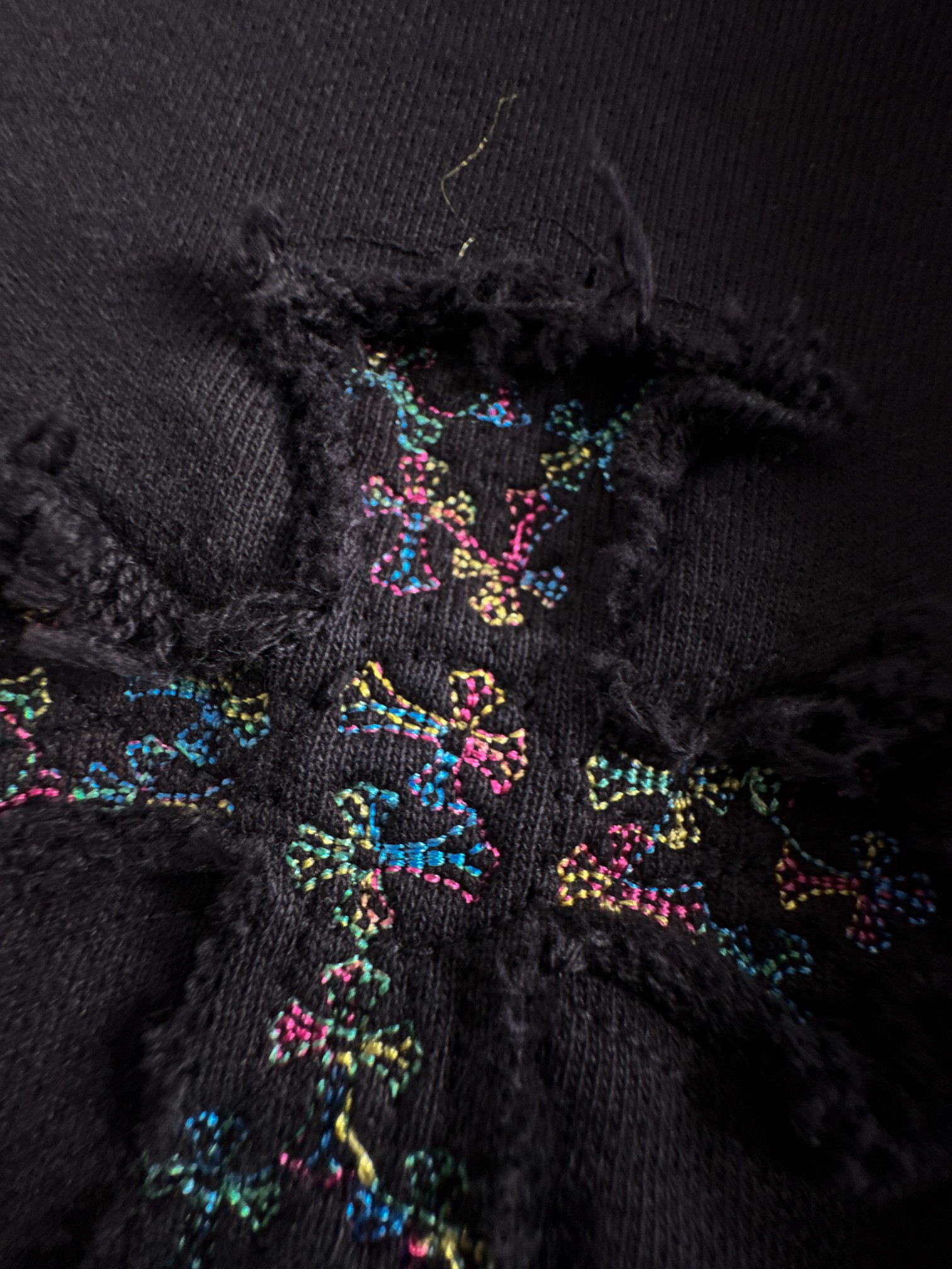 CH 新款重工洗水贴布彩色刺绣卫衣，罗家复古系列基础休闲的版型裁剪工艺，采用100%精密高克重棉，柔软舒