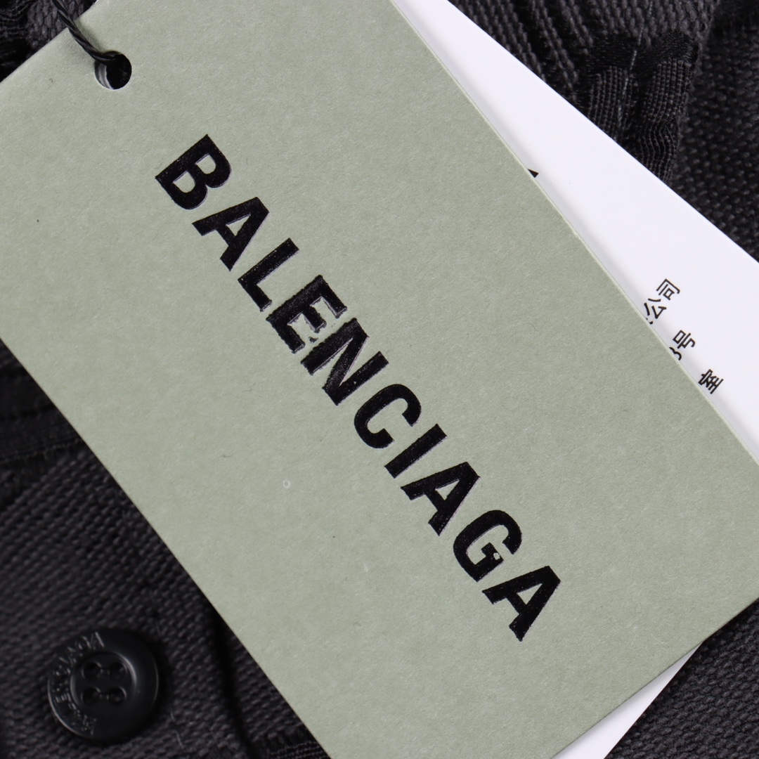 Balenciaga/ 巴黎世家 BLCG 新标双B锁扣提花翻领衬衫棉服