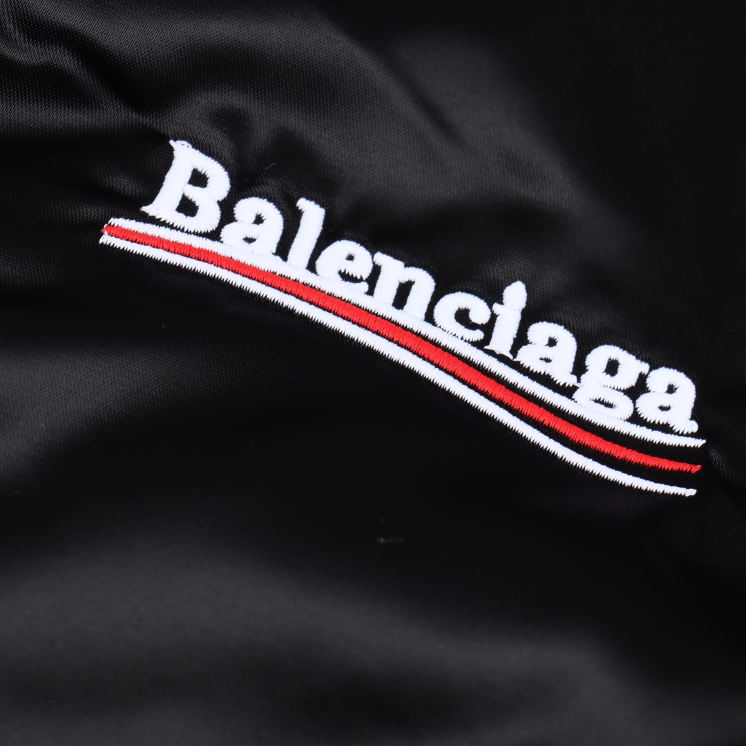 Balenciaga/巴黎世家 刺绣可乐飞行棉服夹克