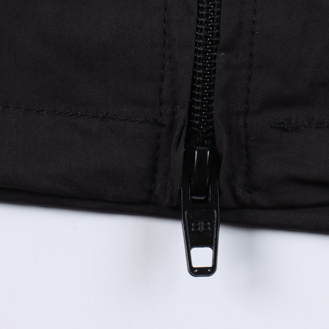 Balenciaga/巴黎世家BLCG 24SS 10号拼接足球作训冲锋衣夹克
