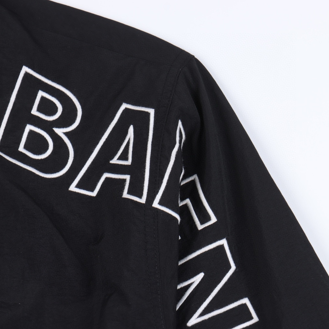 Balenciaga巴黎世家 BLCG 镂空字母刺绣运动套装外套