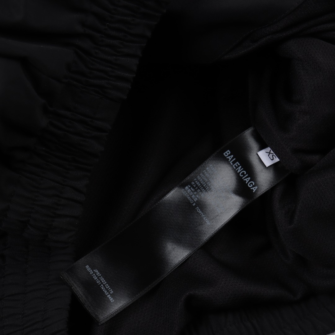 BALENCIAGA巴黎世家 BASKETBALL 系列 01号球衣夹克外套