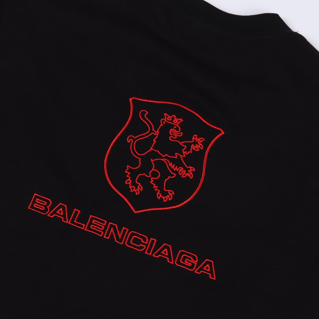 BALENCIAGA/巴黎世家 曼巴联名绣花短袖