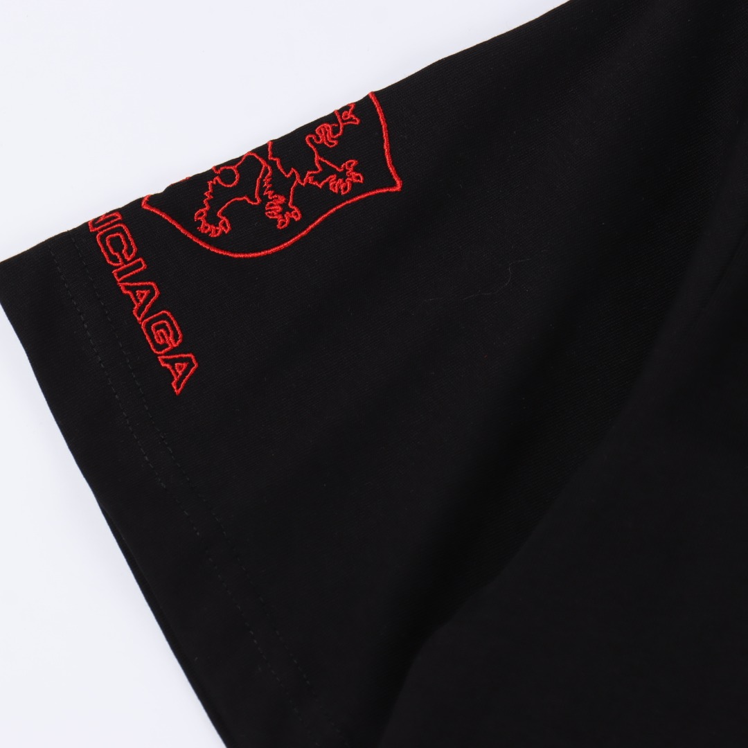 BALENCIAGA/巴黎世家 曼巴联名绣花短袖