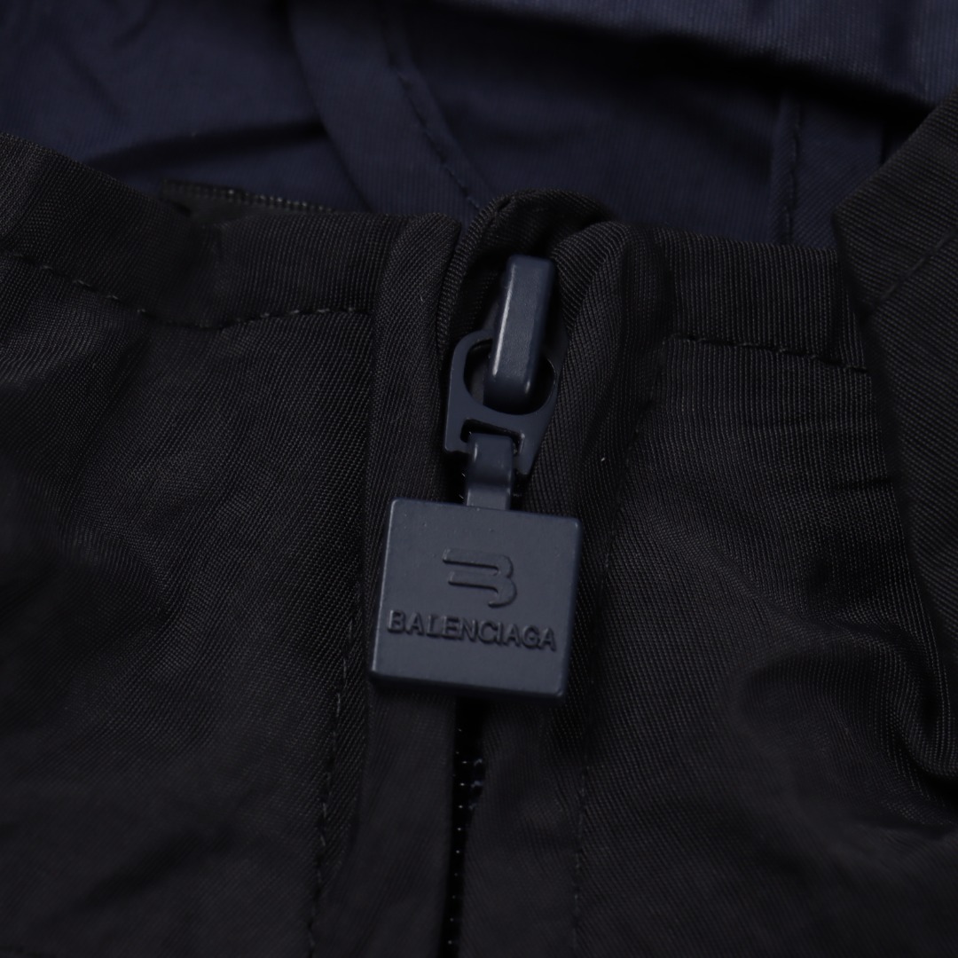 Balenciaga/巴黎世家 BLCG 24FW 走秀款双钩刺绣靛蓝拼接运动套装外套