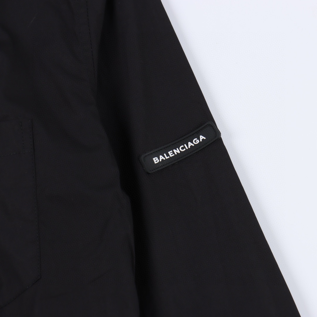 Balenciaga/巴黎世家 BLCG 24FW 手臂硅胶袖标长袖衬衫