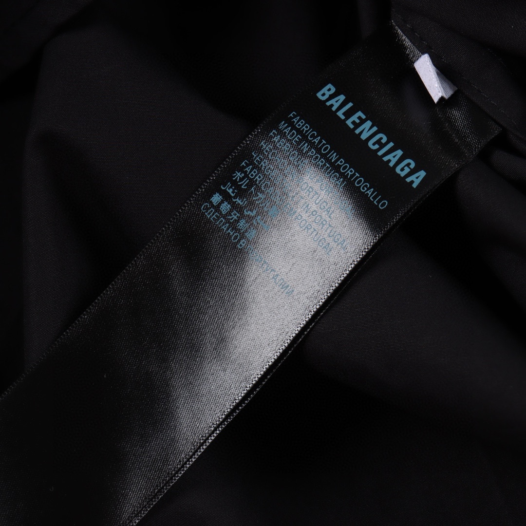 Balenciaga/巴黎世家 BLCG 24FW 手臂硅胶袖标长袖衬衫