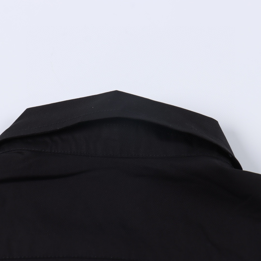 Balenciaga/巴黎世家 BLCG 24FW 领口字母刺绣长袖衬衫