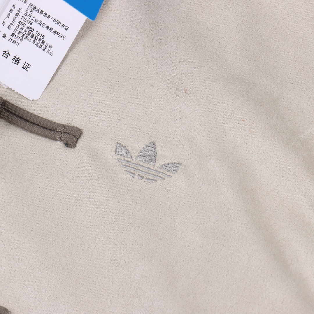 Adidas / 阿迪达斯 蛇年限定新款 三叶草 刺绣Logo麂皮 唐装盘扣外套