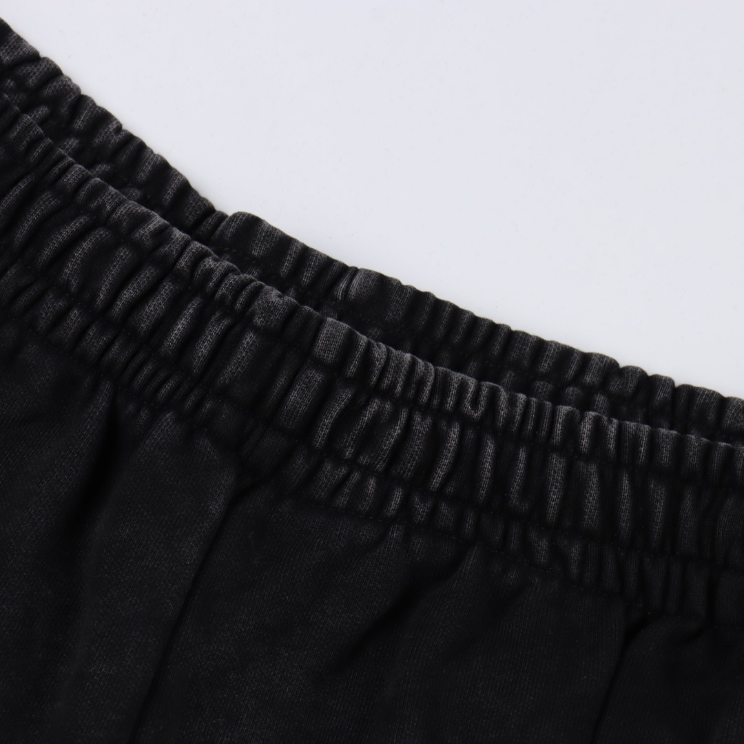 Balenciaga/巴黎世家 BLCG 25SS 双环火焰炒雪花水洗破洞短裤
