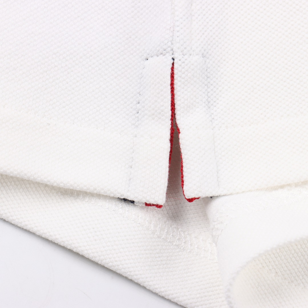 MONCLER/蒙口 胸口Logo贴饰刺绣短袖Polo衫 藏青 白色-Chinese UA Cheap High Quatity Brand Clothes Bags handbags Sneakers wholesale wholesaler seller from China Factory suppliers Fashion Clothing Shoes best Quality Beautiful Price MONCLER/蒙口 胸口Logo贴饰刺绣短袖Polo衫 藏青 白色