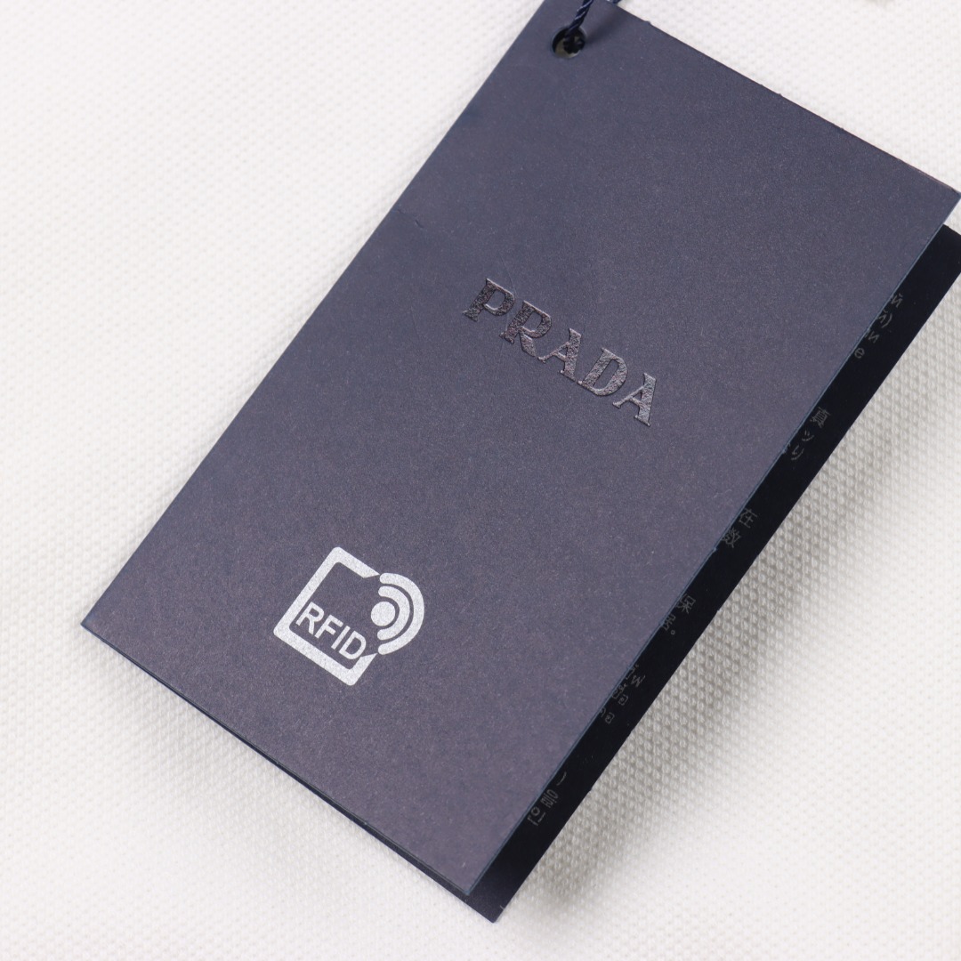 PRADA/普拉达 红色饰条三角标短袖Polo衫 黑色 白色-莆田鞋,莆田鞋货源,高仿鞋,高仿鞋货源,安福档口,莆田高仿鞋,莆田鞋批发,高仿鞋批发,莆田高仿运动鞋,高仿运动鞋,莆田运动鞋 PRADA/普拉达 红色饰条三角标短袖Polo衫 黑色 白色