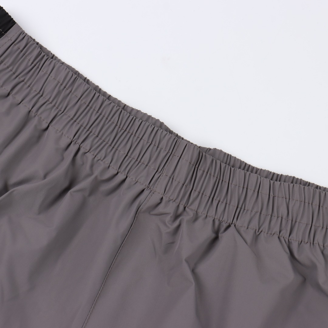 Balenciaga/巴黎世家 微标字母短裤-莆田鞋,莆田鞋货源,高仿鞋,高仿鞋货源,安福档口,莆田高仿鞋,莆田鞋批发,高仿鞋批发,莆田高仿运动鞋,高仿运动鞋,莆田运动鞋 Balenciaga/巴黎世家 微标字母短裤