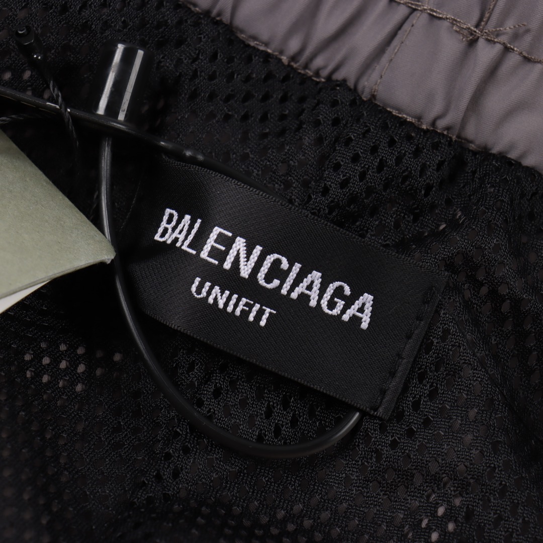 Balenciaga/巴黎世家 微标字母短裤-莆田鞋,莆田鞋货源,高仿鞋,高仿鞋货源,安福档口,莆田高仿鞋,莆田鞋批发,高仿鞋批发,莆田高仿运动鞋,高仿运动鞋,莆田运动鞋 Balenciaga/巴黎世家 微标字母短裤