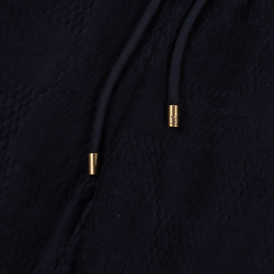 LOUIS VUITTON 25SS棉质抽绳棋盘毛巾布休闲短裤-莆田鞋,莆田鞋货源,高仿鞋,高仿鞋货源,安福档口,莆田高仿鞋,莆田鞋批发,高仿鞋批发,莆田高仿运动鞋,高仿运动鞋,莆田运动鞋 LOUIS VUITTON 25SS棉质抽绳棋盘毛巾布休闲短裤