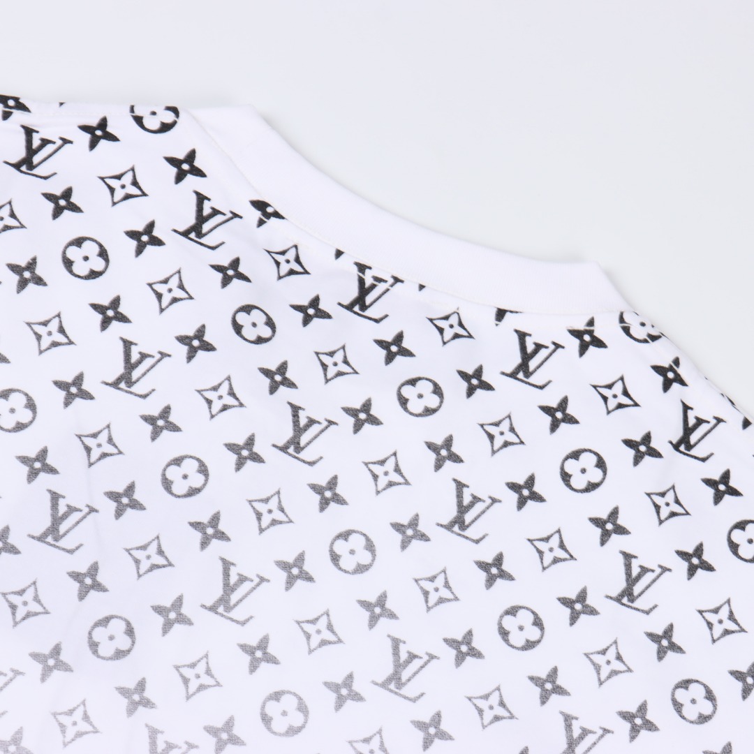 Louis Vuitton/路易威登 满印渐变字母印花短袖T恤-Chinese UA Cheap High Quatity Brand Clothes Bags handbags Sneakers wholesale wholesaler seller from China Factory suppliers Fashion Clothing Shoes best Quality Beautiful Price Louis Vuitton/路易威登 满印渐变字母印花短袖T恤