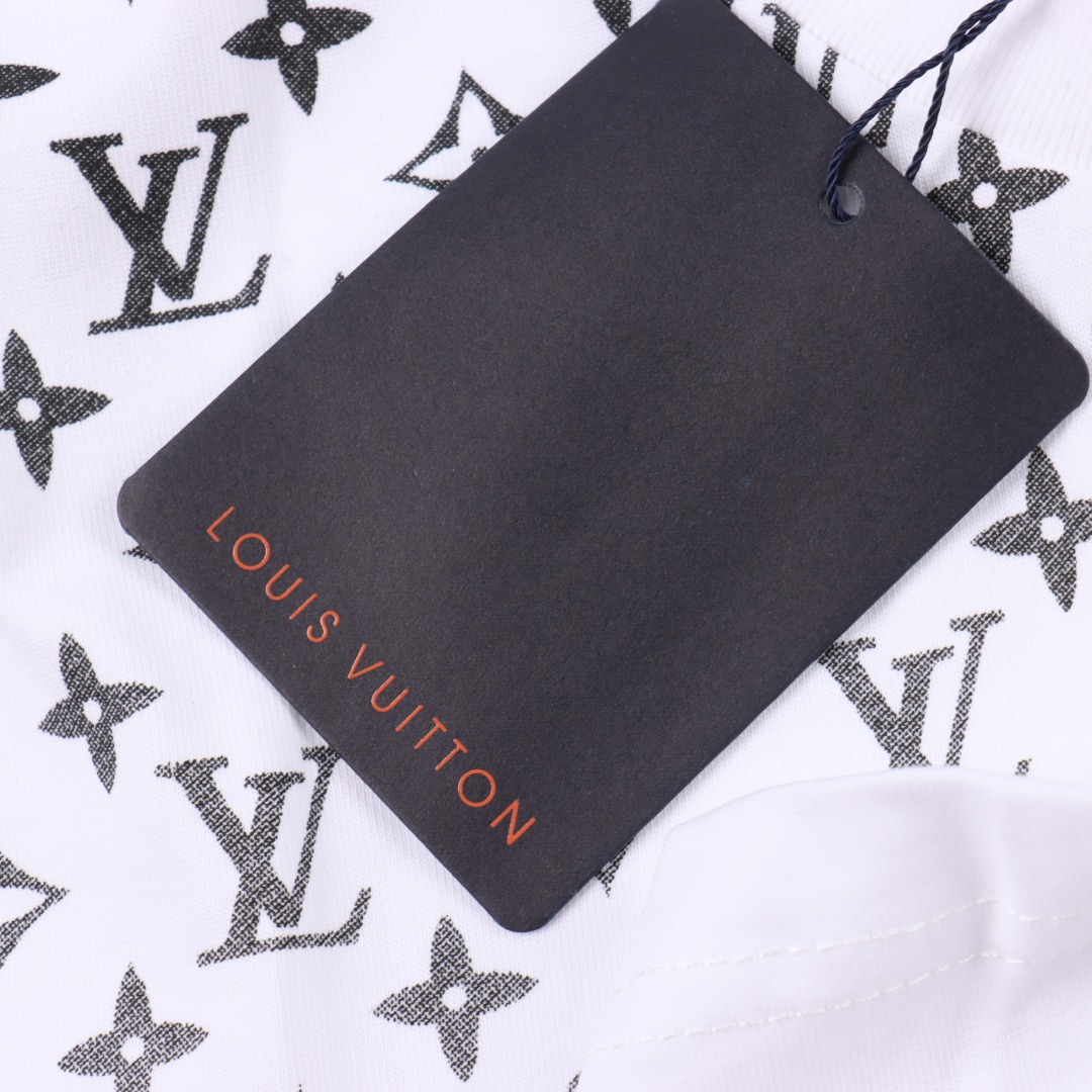Louis Vuitton/路易威登 满印渐变字母印花短袖T恤-Chinese UA Cheap High Quatity Brand Clothes Bags handbags Sneakers wholesale wholesaler seller from China Factory suppliers Fashion Clothing Shoes best Quality Beautiful Price Louis Vuitton/路易威登 满印渐变字母印花短袖T恤