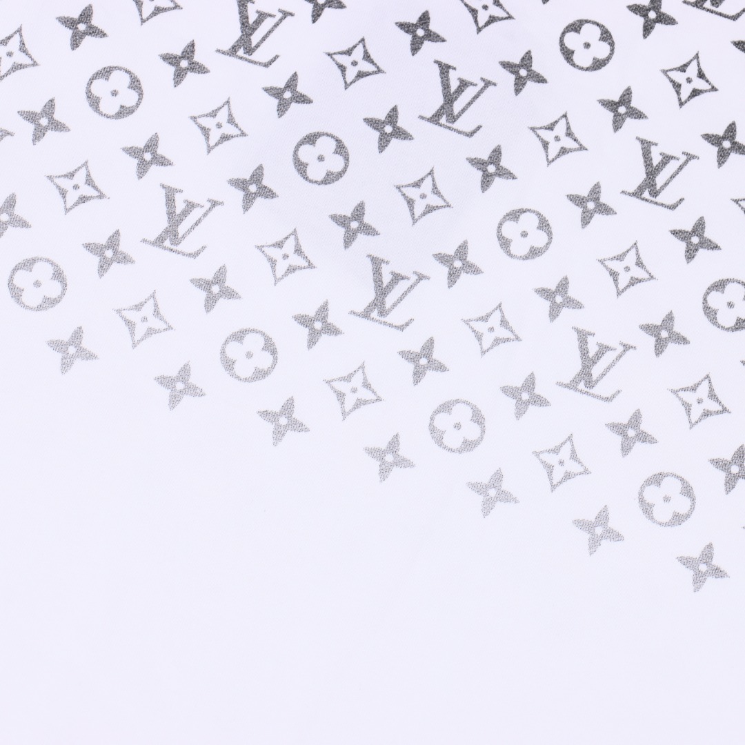 Louis Vuitton/路易威登 满印渐变字母印花短袖T恤-Chinese UA Cheap High Quatity Brand Clothes Bags handbags Sneakers wholesale wholesaler seller from China Factory suppliers Fashion Clothing Shoes best Quality Beautiful Price Louis Vuitton/路易威登 满印渐变字母印花短袖T恤