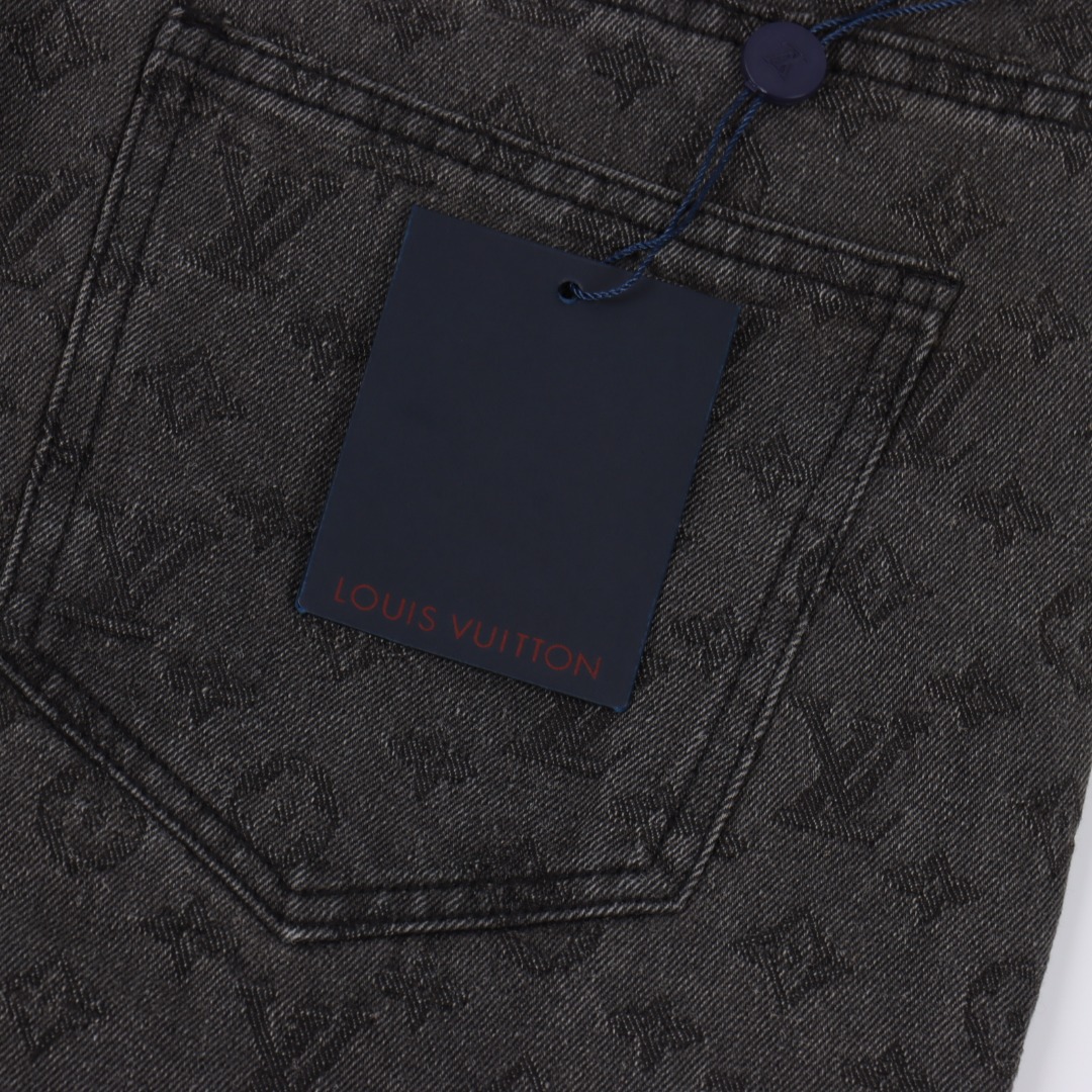 Louis Vuitton/路易威登1V 25FW 满印老花灰提花牛仔夹克灰色-Chinese UA Cheap High Quatity Brand Clothes Bags handbags Sneakers wholesale wholesaler seller from China Factory suppliers Fashion Clothing Shoes best Quality Beautiful Price Louis Vuitton/路易威登1V 25FW 满印老花灰提花牛仔夹克灰色