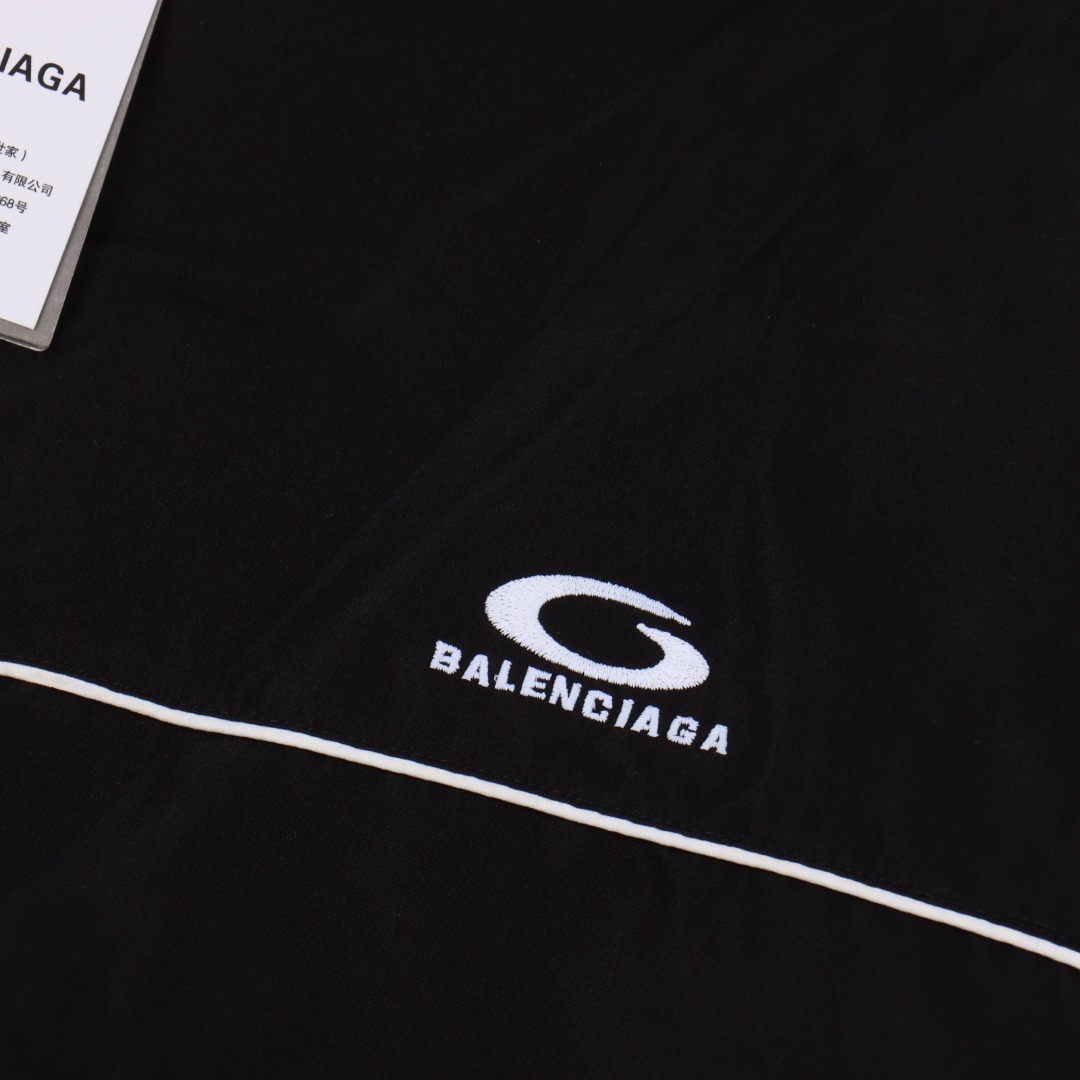Balenciaga/巴黎世家 BLCG 25FW 五道杠半环刺绣运动套装-Chinese UA Cheap High Quatity Brand Clothes Bags handbags Sneakers wholesale wholesaler seller from China Factory suppliers Fashion Clothing Shoes best Quality Beautiful Price Balenciaga/巴黎世家 BLCG 25FW 五道杠半环刺绣运动套装