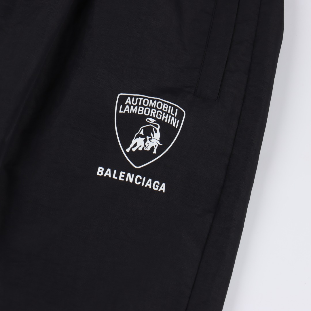 Balenciaga/巴黎世家 BLCG 25FW 71兰博基尼联名印花防水运动长裤-Chinese UA Cheap High Quatity Brand Clothes Bags handbags Sneakers wholesale wholesaler seller from China Factory suppliers Fashion Clothing Shoes best Quality Beautiful Price Balenciaga/巴黎世家 BLCG 25FW 71兰博基尼联名印花防水运动长裤