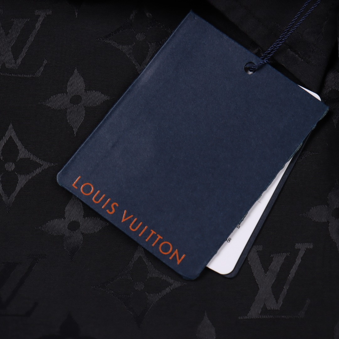 Louis Vuitton/路易威登 满印提花闪钻彩色字母长袖衬衫