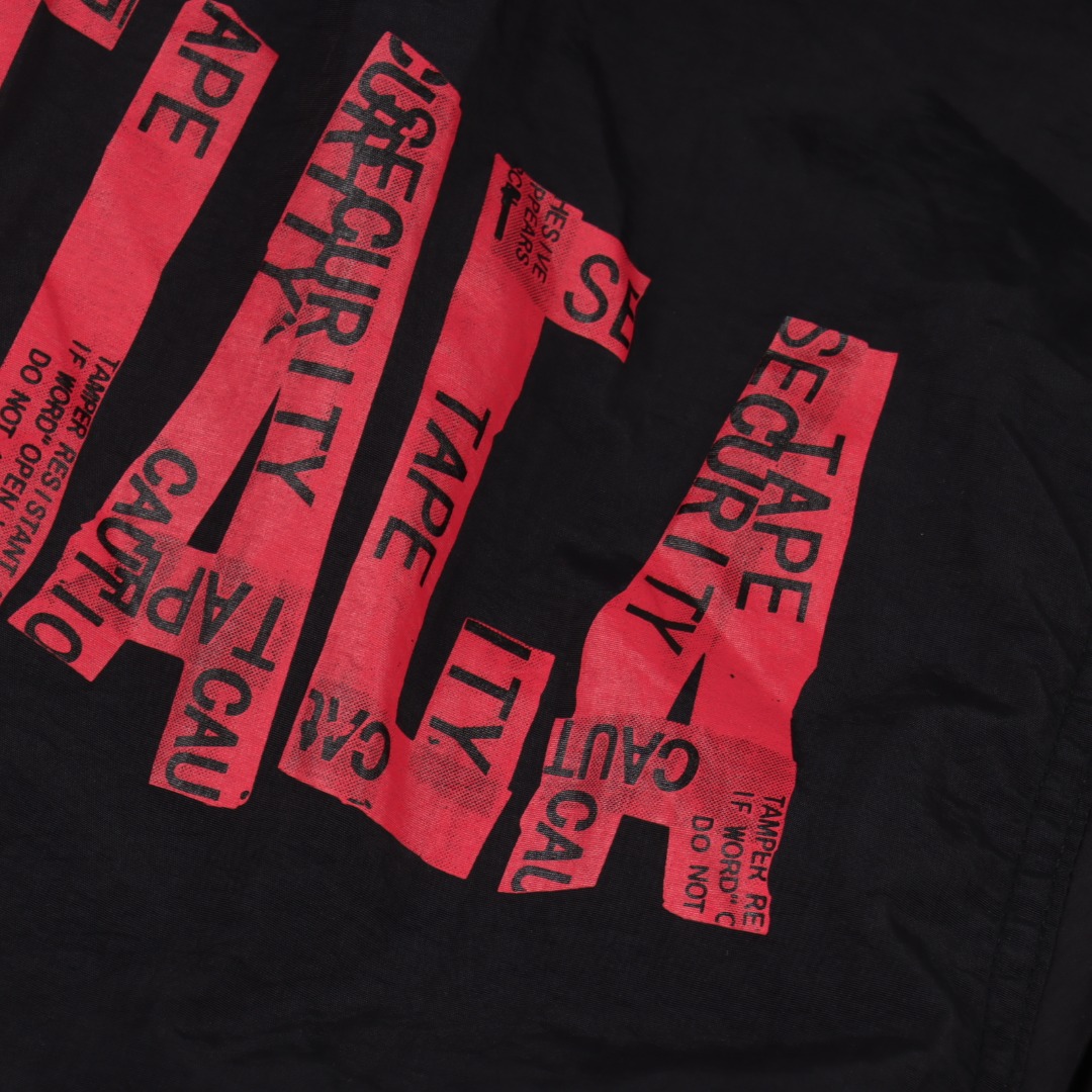 Balenciaga巴黎世家 BLCG 25SS 红色美纹纸胶带防水冲锋衣夹克 黑色-Chinese UA Cheap High Quatity Brand Clothes Bags handbags Sneakers wholesale wholesaler seller from China Factory suppliers Fashion Clothing Shoes best Quality Beautiful Price Balenciaga巴黎世家 BLCG 25SS 红色美纹纸胶带防水冲锋衣夹克 黑色