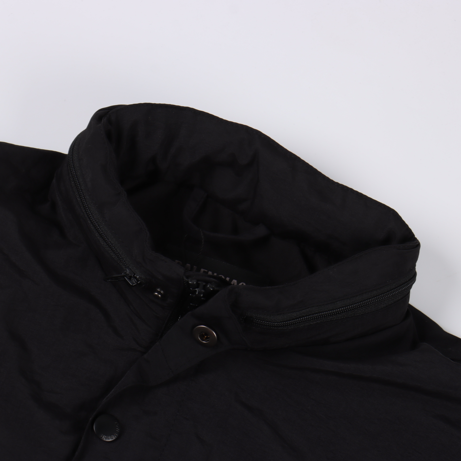 Balenciaga巴黎世家 BLCG 25SS 红色美纹纸胶带防水冲锋衣夹克 黑色-Chinese UA Cheap High Quatity Brand Clothes Bags handbags Sneakers wholesale wholesaler seller from China Factory suppliers Fashion Clothing Shoes best Quality Beautiful Price Balenciaga巴黎世家 BLCG 25SS 红色美纹纸胶带防水冲锋衣夹克 黑色