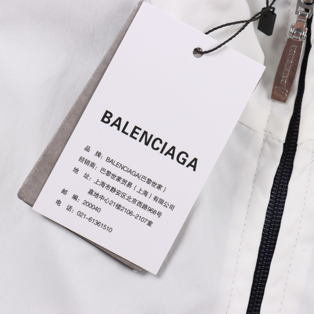 Balenciaga巴黎世家 BLCG 25SS 三拼色红双环印花拼接冲锋衣-Chinese UA Cheap High Quatity Brand Clothes Bags handbags Sneakers wholesale wholesaler seller from China Factory suppliers Fashion Clothing Shoes best Quality Beautiful Price Balenciaga巴黎世家 BLCG 25SS 三拼色红双环印花拼接冲锋衣