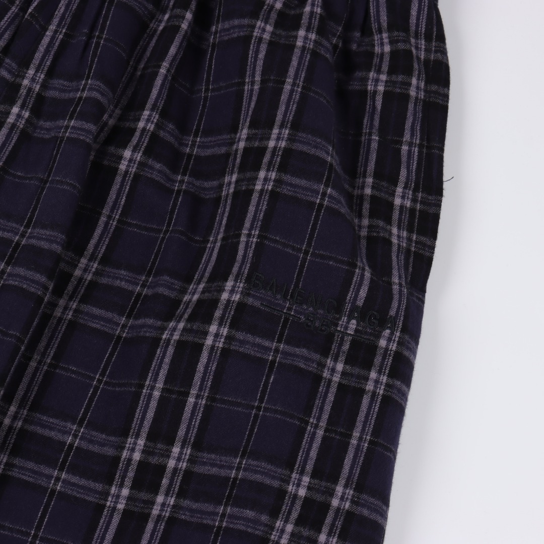 Balenciaga巴黎世家 BLCG 25FW 蓝格纹贴布绣套装长裤-Chinese UA Cheap High Quatity Brand Clothes Bags handbags Sneakers wholesale wholesaler seller from China Factory suppliers Fashion Clothing Shoes best Quality Beautiful Price Balenciaga巴黎世家 BLCG 25FW 蓝格纹贴布绣套装长裤
