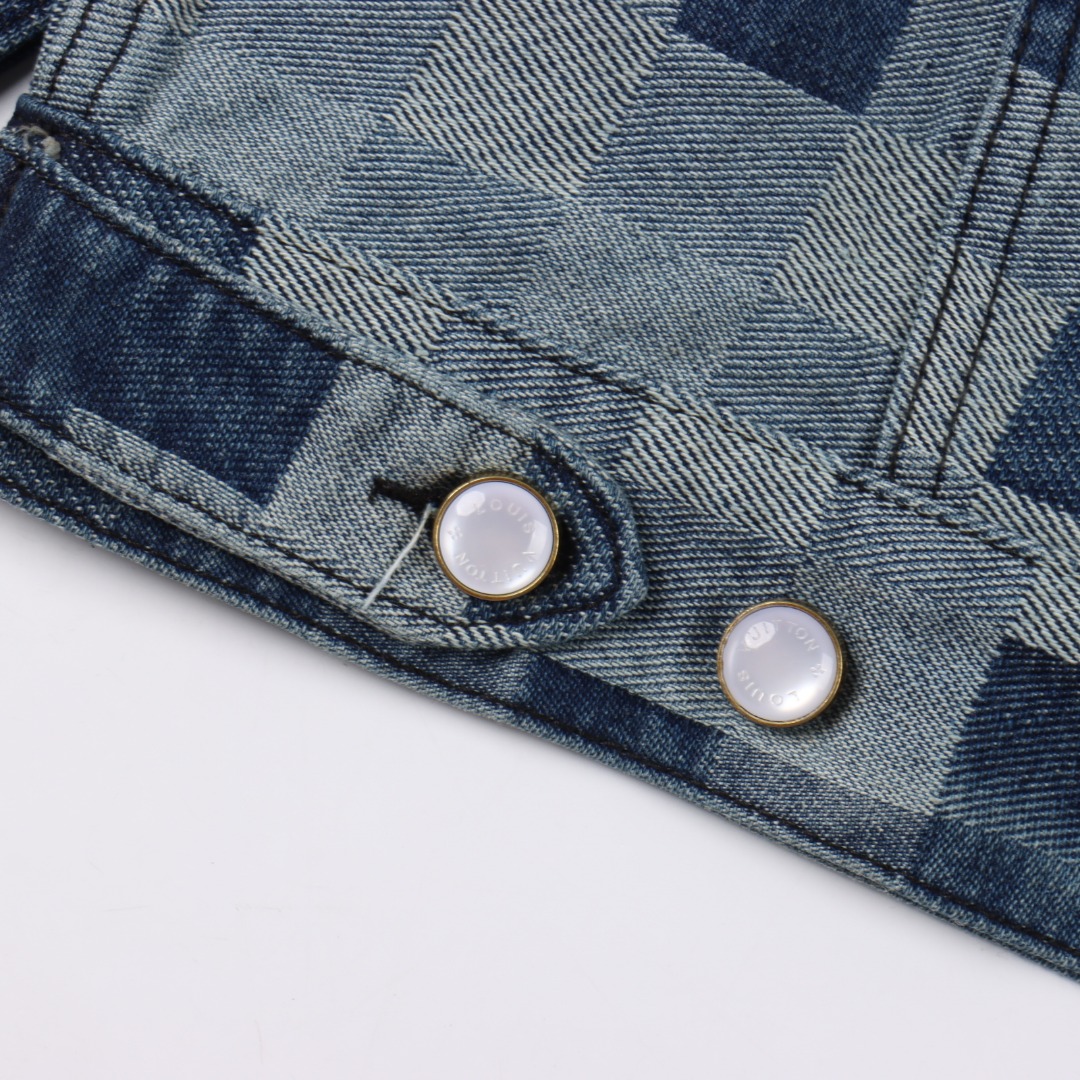 Louis Vuitton路易威登 1V 25FW 马赛克迷彩牛仔夹克-Chinese UA Cheap High Quatity Brand Clothes Bags handbags Sneakers wholesale wholesaler seller from China Factory suppliers Fashion Clothing Shoes best Quality Beautiful Price Louis Vuitton路易威登 1V 25FW 马赛克迷彩牛仔夹克