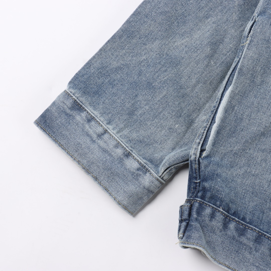 Louis Vuitton路易威登 1V 25FW 猫须破洞老花牛仔夹克外套-Chinese UA Cheap High Quatity Brand Clothes Bags handbags Sneakers wholesale wholesaler seller from China Factory suppliers Fashion Clothing Shoes best Quality Beautiful Price Louis Vuitton路易威登 1V 25FW 猫须破洞老花牛仔夹克外套