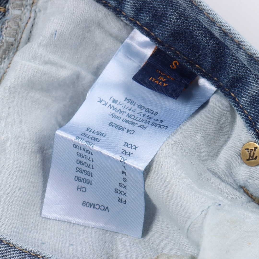 Louis Vuitton路易威登 1V 25FW 猫须破洞老花牛仔长裤-Chinese UA Cheap High Quatity Brand Clothes Bags handbags Sneakers wholesale wholesaler seller from China Factory suppliers Fashion Clothing Shoes best Quality Beautiful Price Louis Vuitton路易威登 1V 25FW 猫须破洞老花牛仔长裤