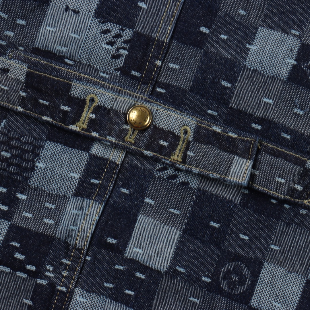 Louis Vuitton 路易威登 1V 25FW 虚线滑板提花牛仔夹克外套-Chinese UA Cheap High Quatity Brand Clothes Bags handbags Sneakers wholesale wholesaler seller from China Factory suppliers Fashion Clothing Shoes best Quality Beautiful Price Louis Vuitton 路易威登 1V 25FW 虚线滑板提花牛仔夹克外套